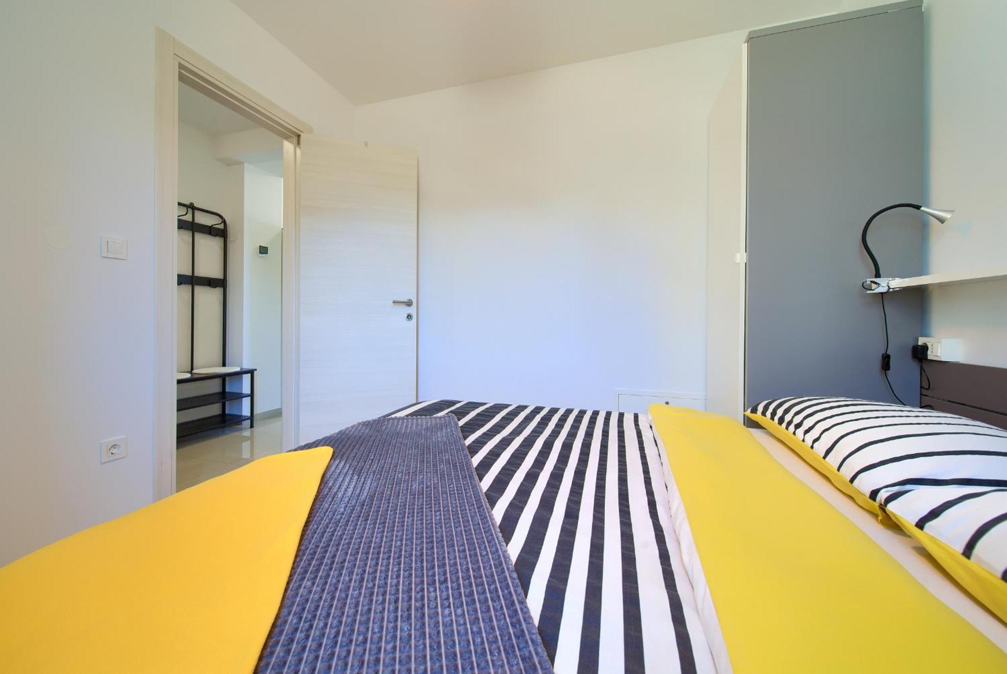 Apartman SARA Krk Town Bagian luar foto
